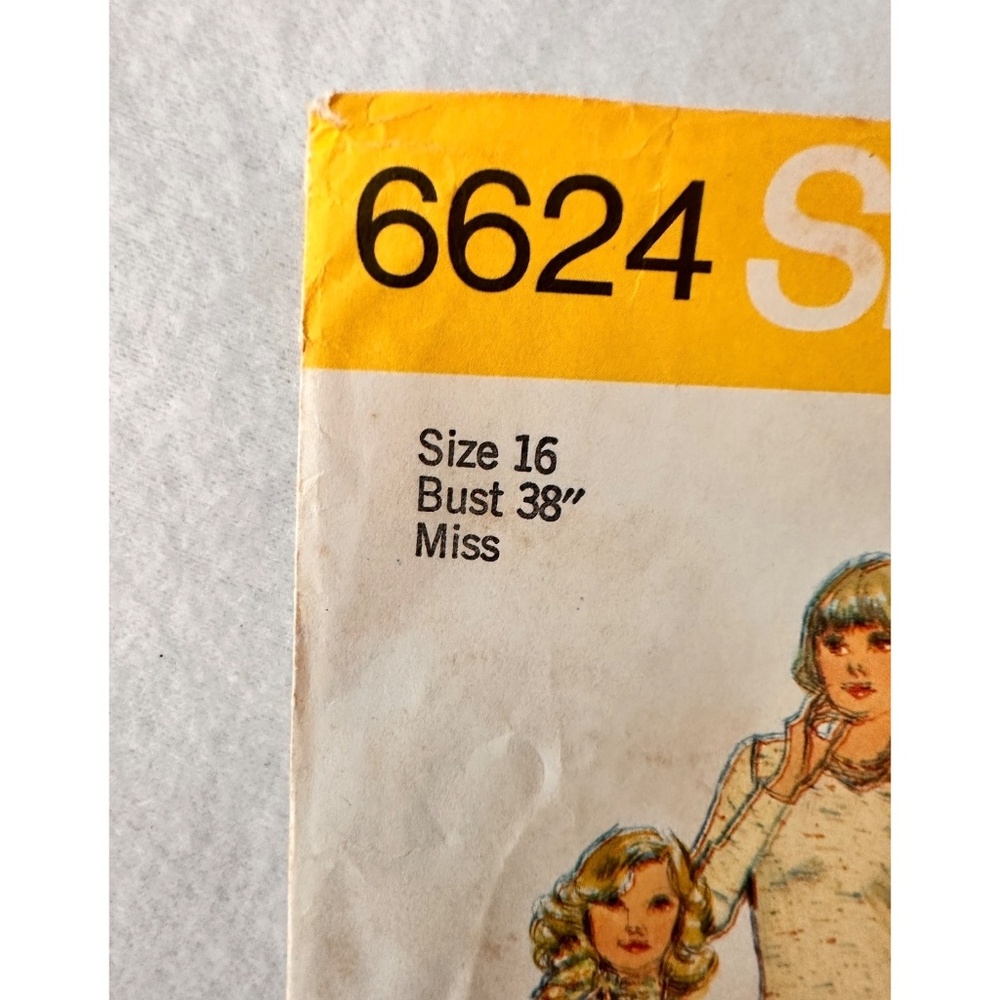 Simplicity Vintage 1974 Miss Size 16 Top Pattern - Picture 2 of 5